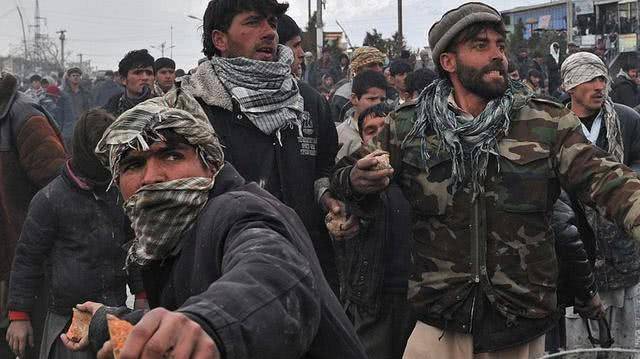 此人带领200名士兵征服帝国坟场阿富汗,其陵墓已经成为著名景点
