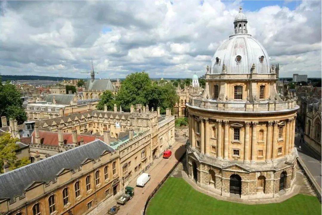 牛津大学林肯学院博士后项目:了解课程模块