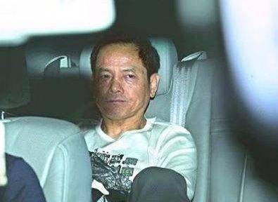 《驹哥传》崩牙驹最大敌手摩罗炳,26年后对他说5个字,字字暖心