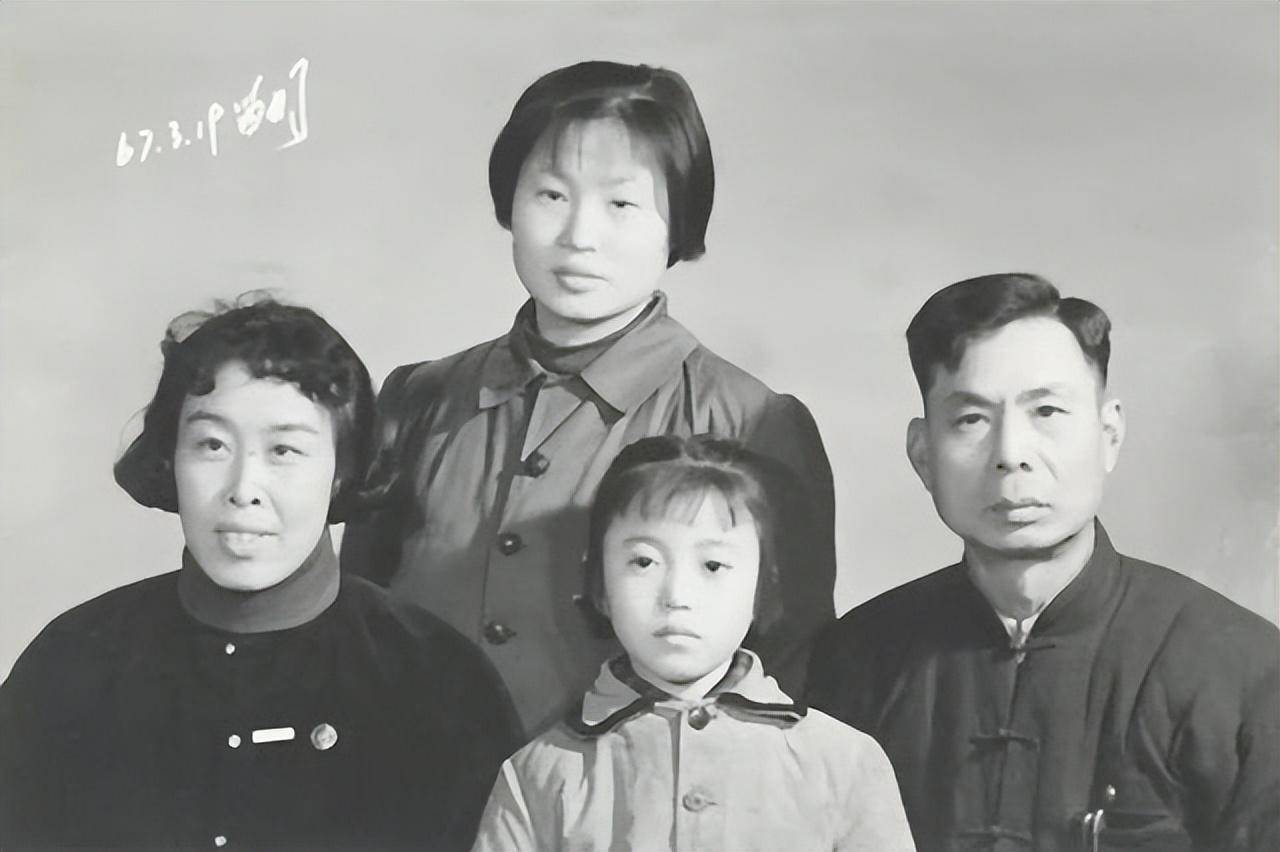 为爱两度下跪,四次流产,孙红雷前女友丁嘉丽的悲惨情史