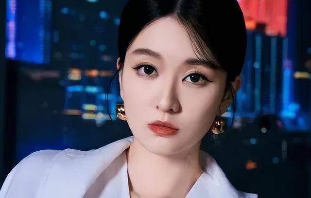 曝乔欣去年闪婚富二代!公公身家近500亿!大嫂母亲是广州女首富