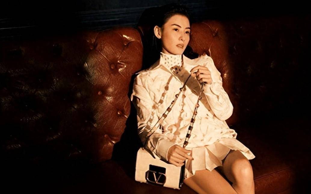 谢霆锋疑王菲出轨?携三胎做亲子鉴定,结果一出,张柏芝大哭!