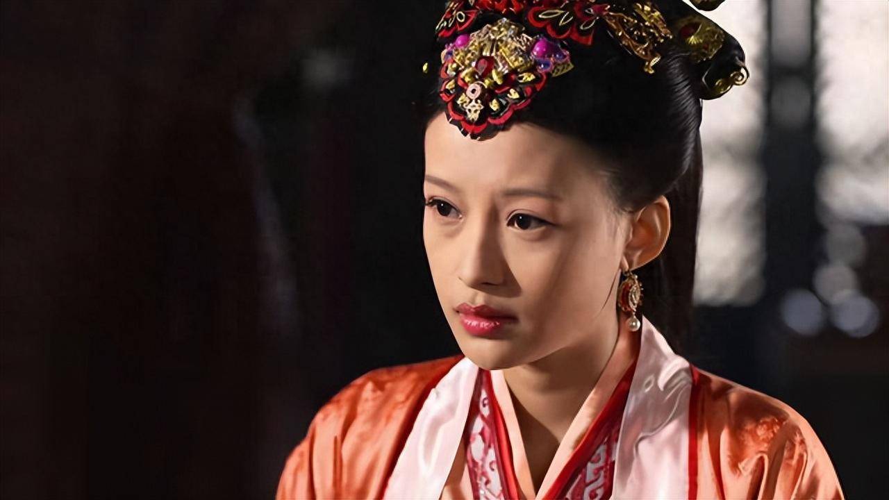 经过多年的努力奋斗,她终于在电视剧中一炮而红,开启了自己