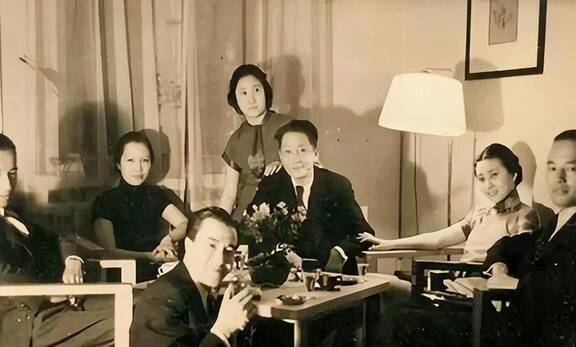 钱学森36岁仍单身,干妹妹着急帮他相亲,他却说:要不你嫁给我吧