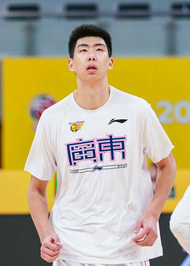 广东宏远球员徐昕试训nba引发网友嘲讽,cba表现遭质疑