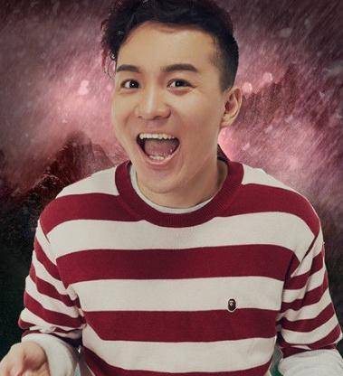 8 岁童星孟智超植发后现状:与妈妈现身香港,三十年转瞬即逝