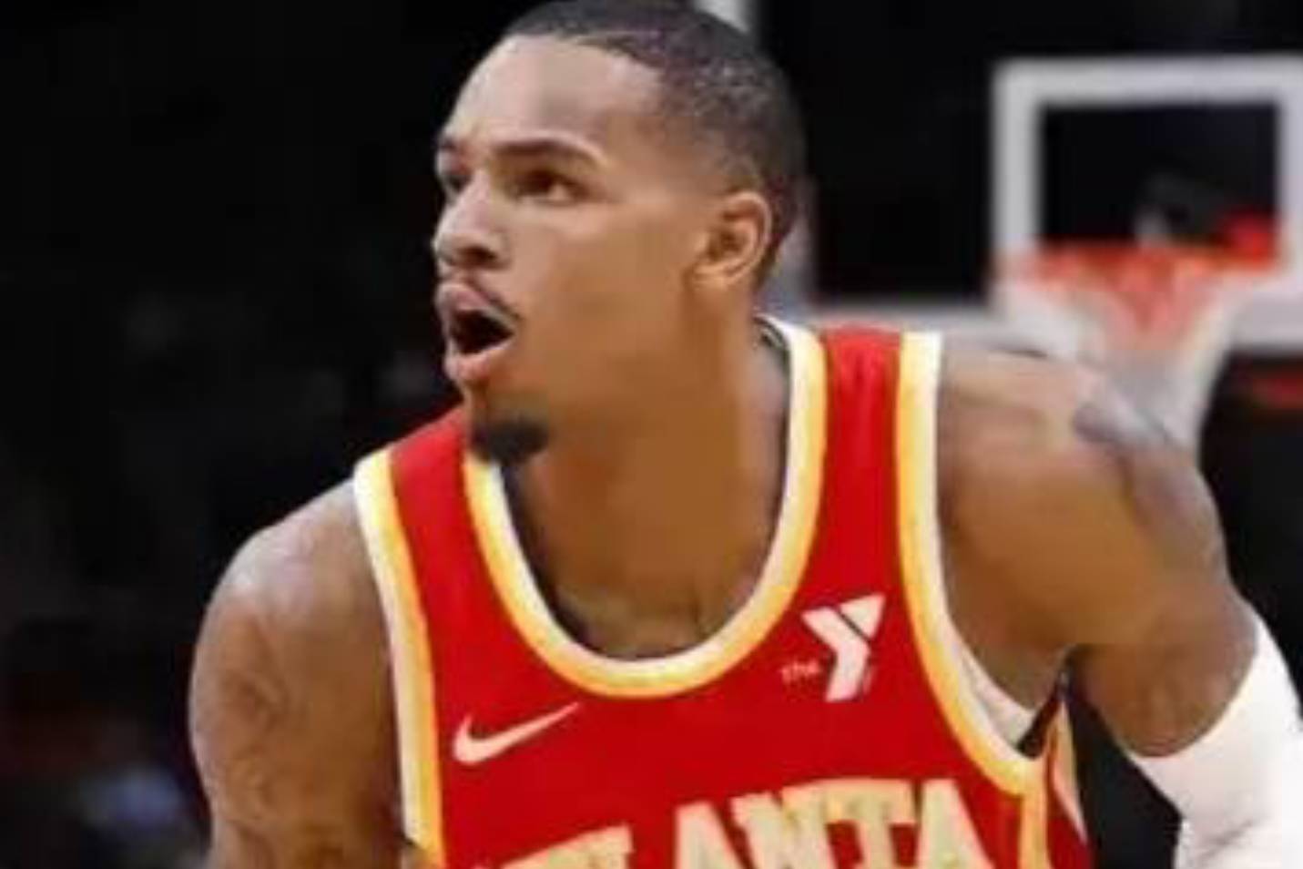 雄鹿湖人激战在即 三分雨与内线强攻谁主沉浮