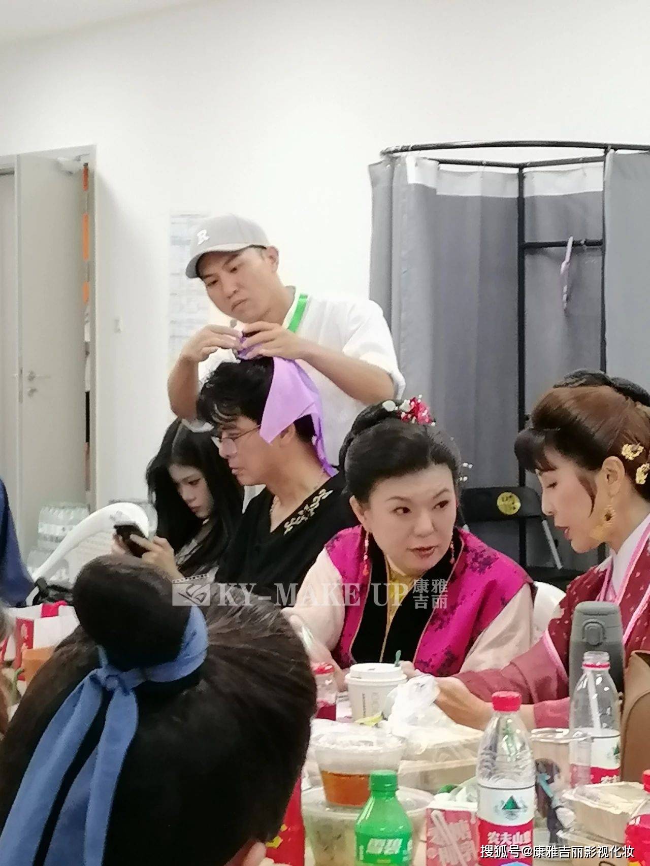 三代人的回忆，白娘子和许仙相聚杭州，新白娘子传奇30年演唱会-新白娘子传奇第几集许仙被吓死