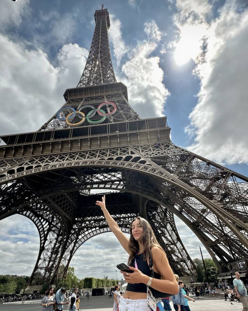 欣赏一下国际排联推荐的美女→土耳其女排"神灯"巴拉丁