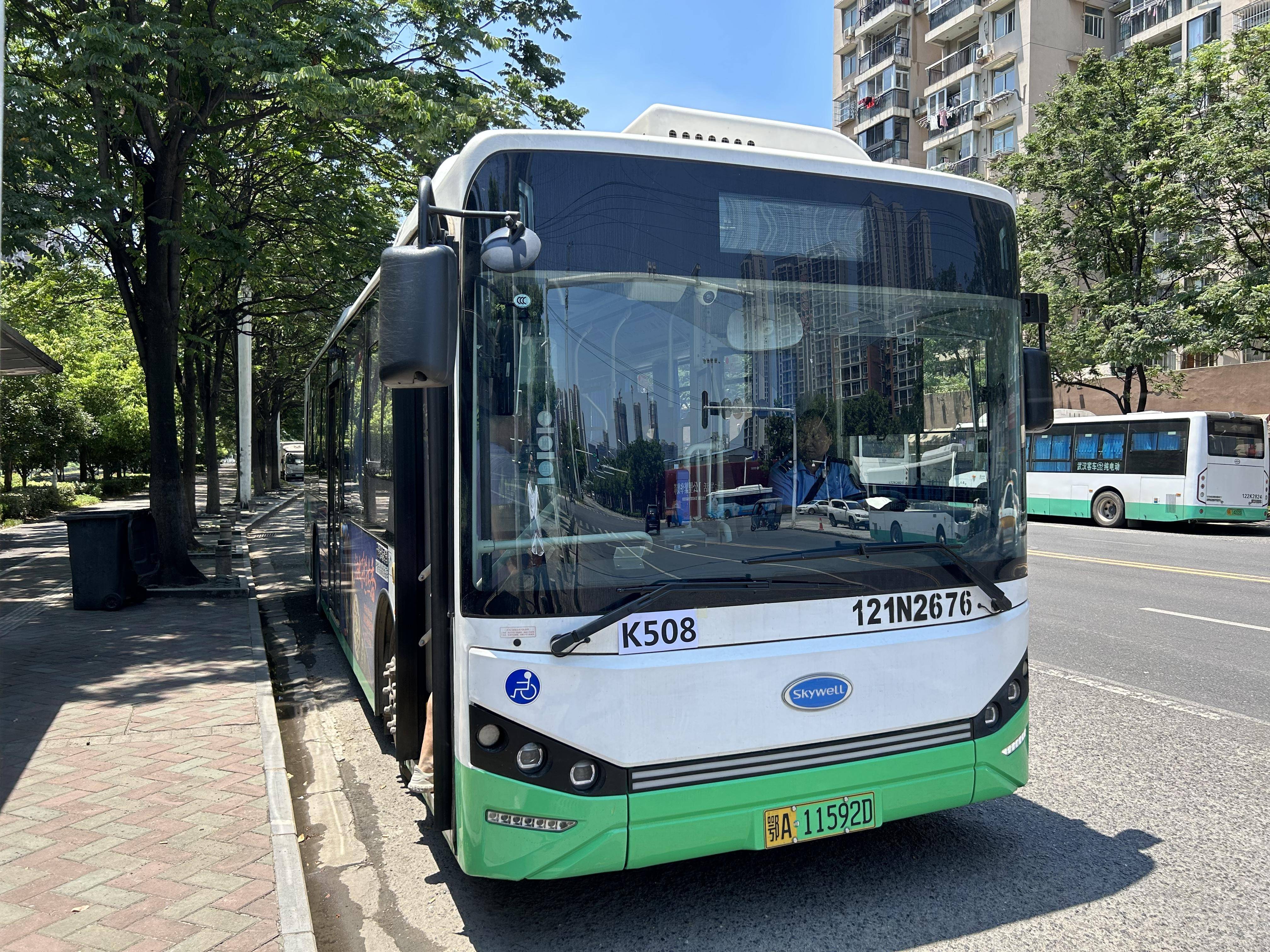 只停大站 快速通达 武汉公交"上新"10条大站快线