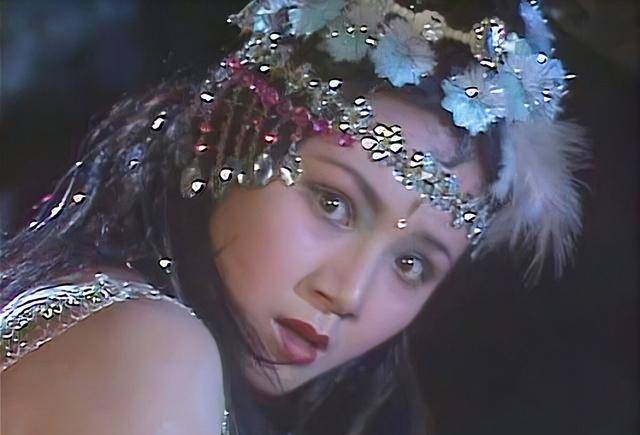 再以后,金鼻白毛老鼠精,要和唐僧成亲,后来也被哪吒收回.