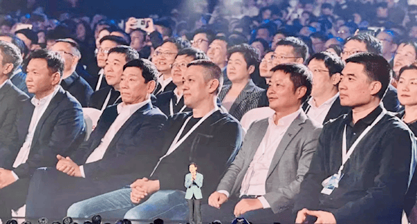 何小鹏谈雷军:ip太红并非是特别好的事,起码对我来说