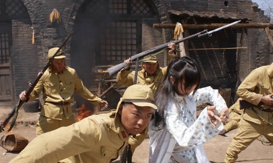 "抗日神剧"反被日本人特意出书嘲讽,谁应该为此负责?