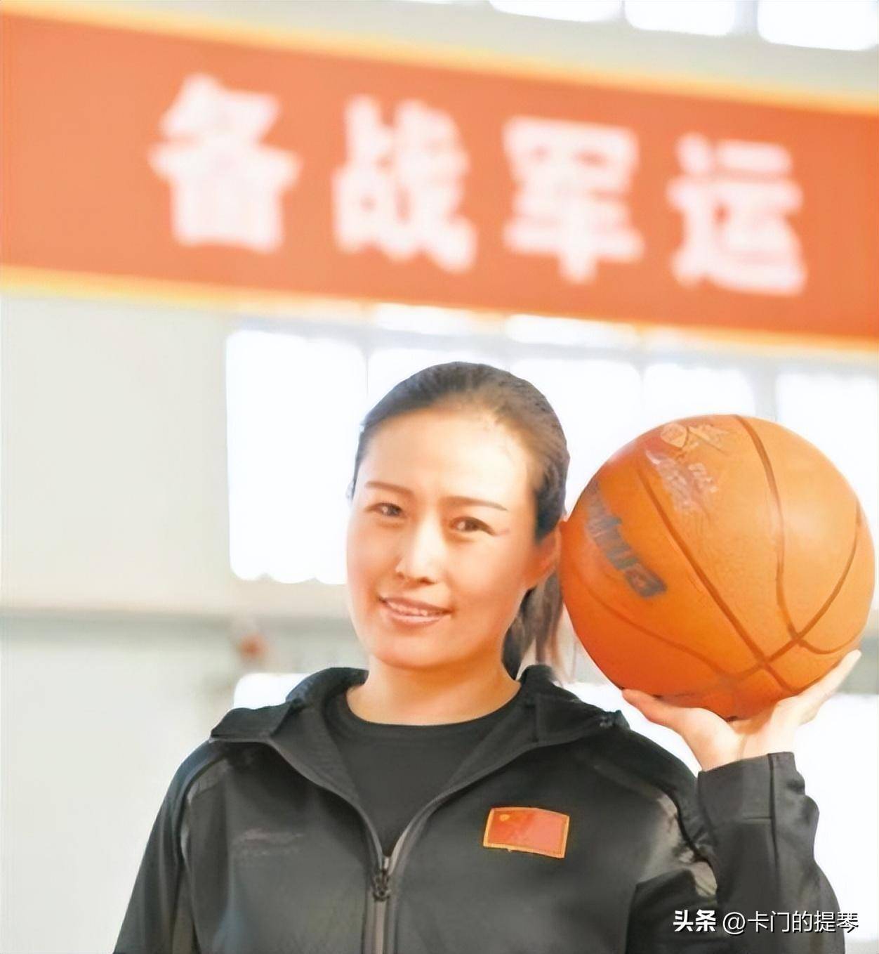 宫鲁鸣_教练_训练场