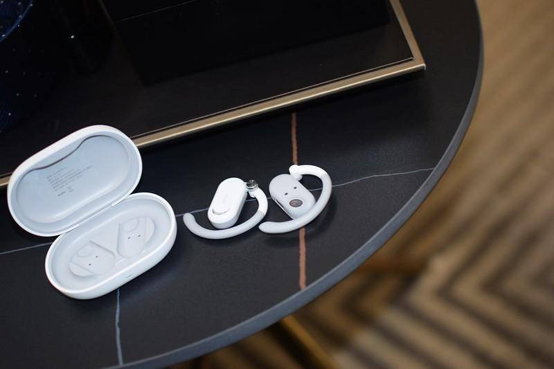 想要一款音质出色的开放式耳机？来试试虹觅HOLME Fit2吧
