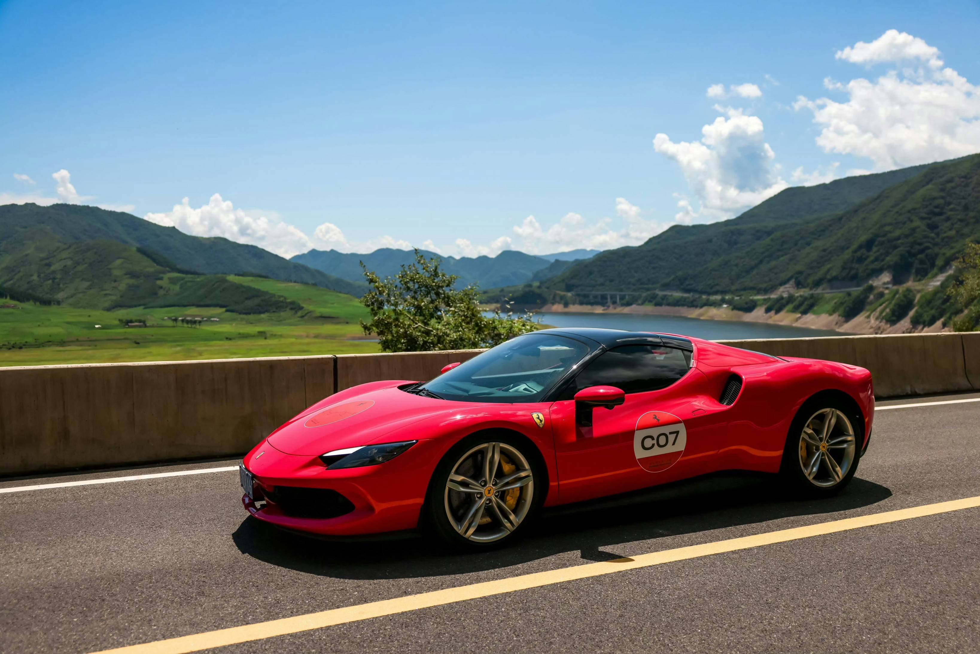 法拉利7月底开始在欧洲接受加密货币支付