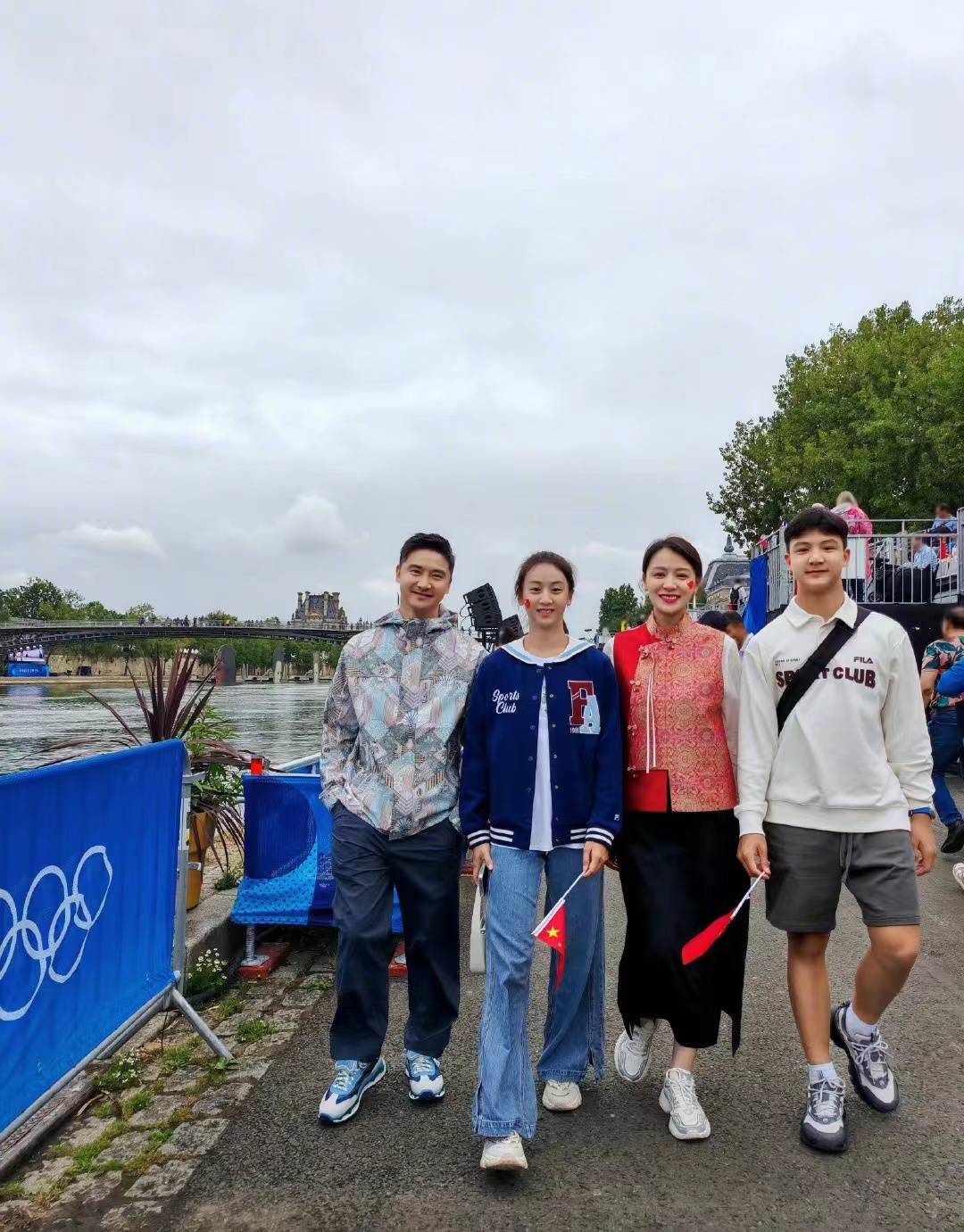 刘强东章泽天夫妇带孩子看奥运,王石夫妇也被偶遇,还有田亮一家