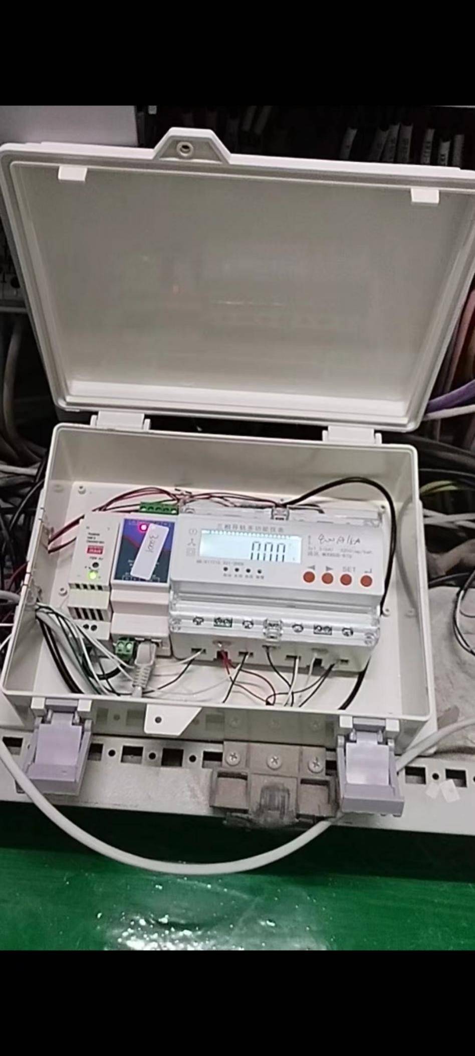 华贸建材配电柜能耗开关机状态远程监测案例