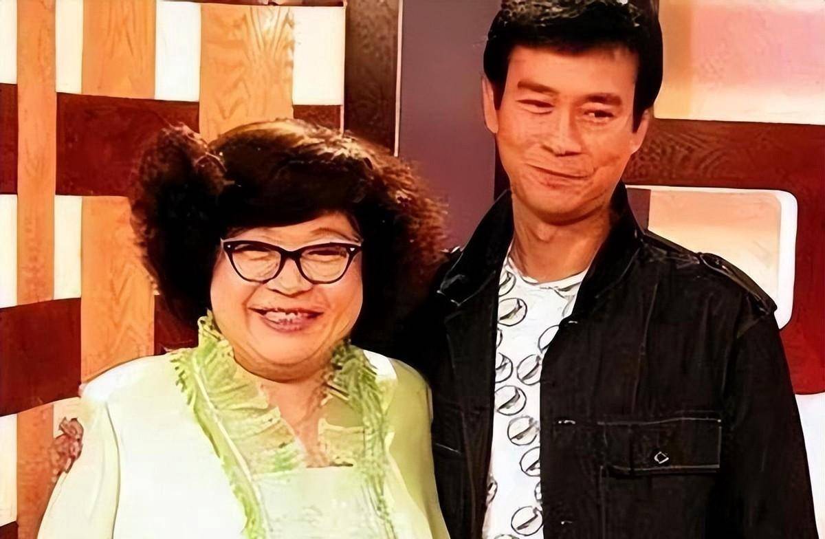 35年过去了,郑少秋终于遭到报应,原配沈殿霞现如今可以瞑目了