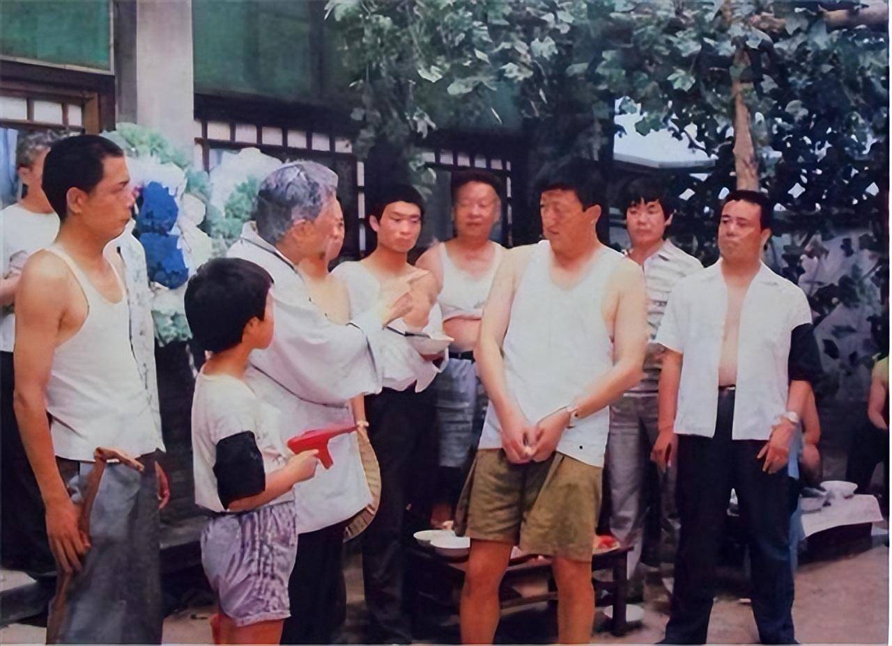 陈裕德:演"懒汉"出名,患病去世好友凑钱帮其下葬