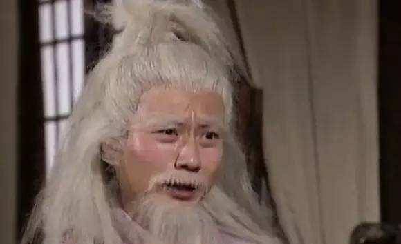 周伯通一生收了4个徒弟,两个比他厉害,两个周伯通见了绕着走