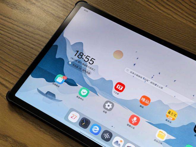联想小新 pad pro 12.7 的亮点配置之一就是这款显示屏科技