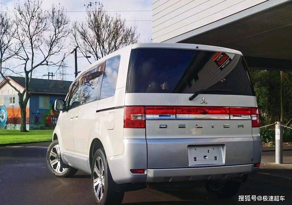 四驱越野mpv驾临,"柴油"三菱得利卡霸气十足