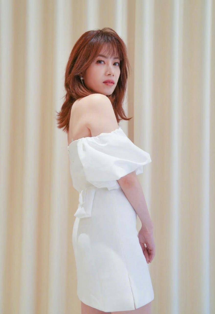 身高最矮的10位女歌手排行榜,第一名仅有149公分?
