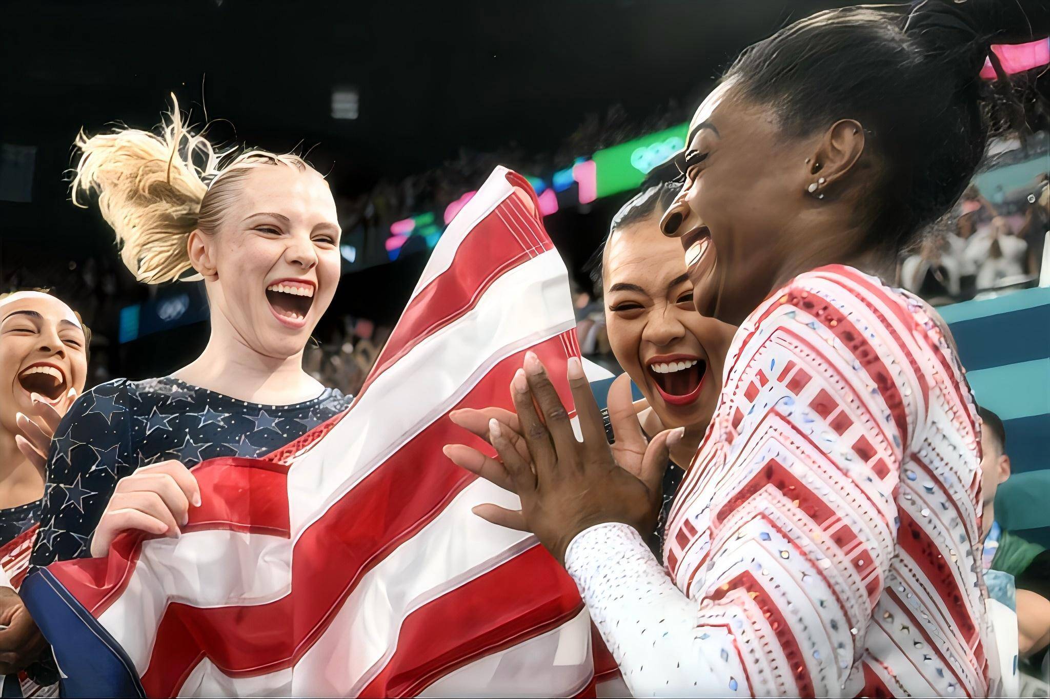 同为体操运动员的好友麦凯拉·马罗尼 (mckayla maroney) 似乎证实了