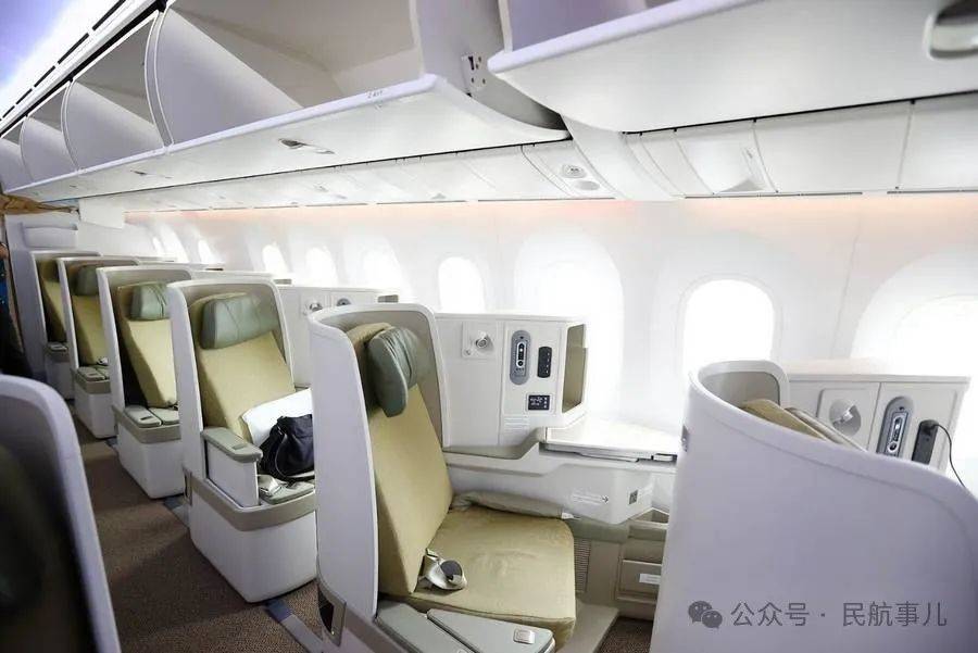 越南航空接收第5架波音787