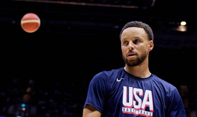 库里在奥运会中失落:从nba巨星到美国男篮拖油瓶的转变