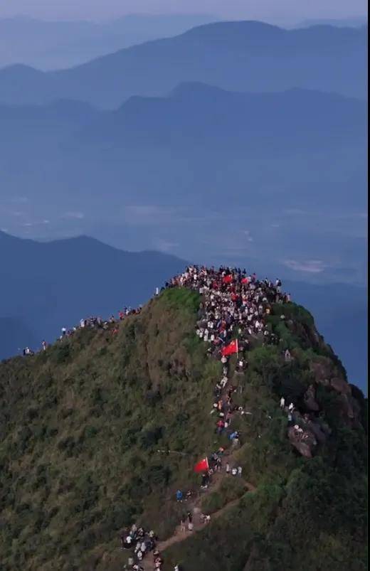 海丰莲花山登山路线图片