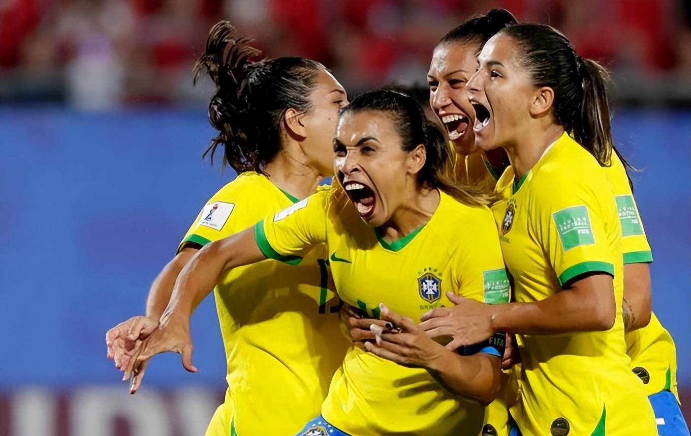 奥运女足半决赛巴西0-3西班牙:西班牙女足剑指冠军|前瞻