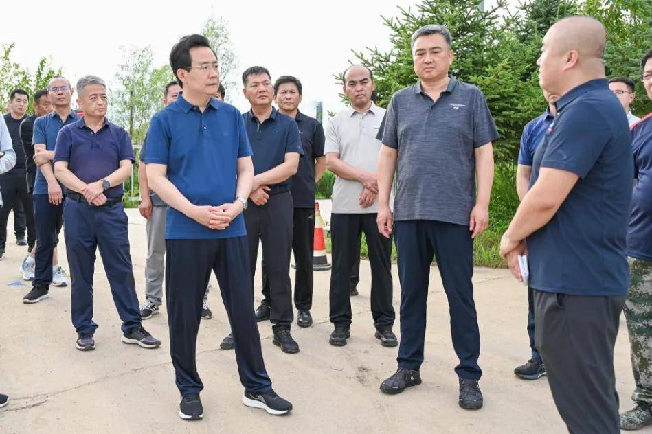 吉林市委主要负责同志到龙潭区,桦甸市检查防汛工作