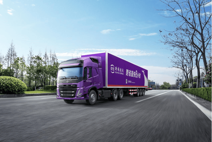 跨越速运董事长提升服务质量和运营效率,扩大在汽配行业影响力