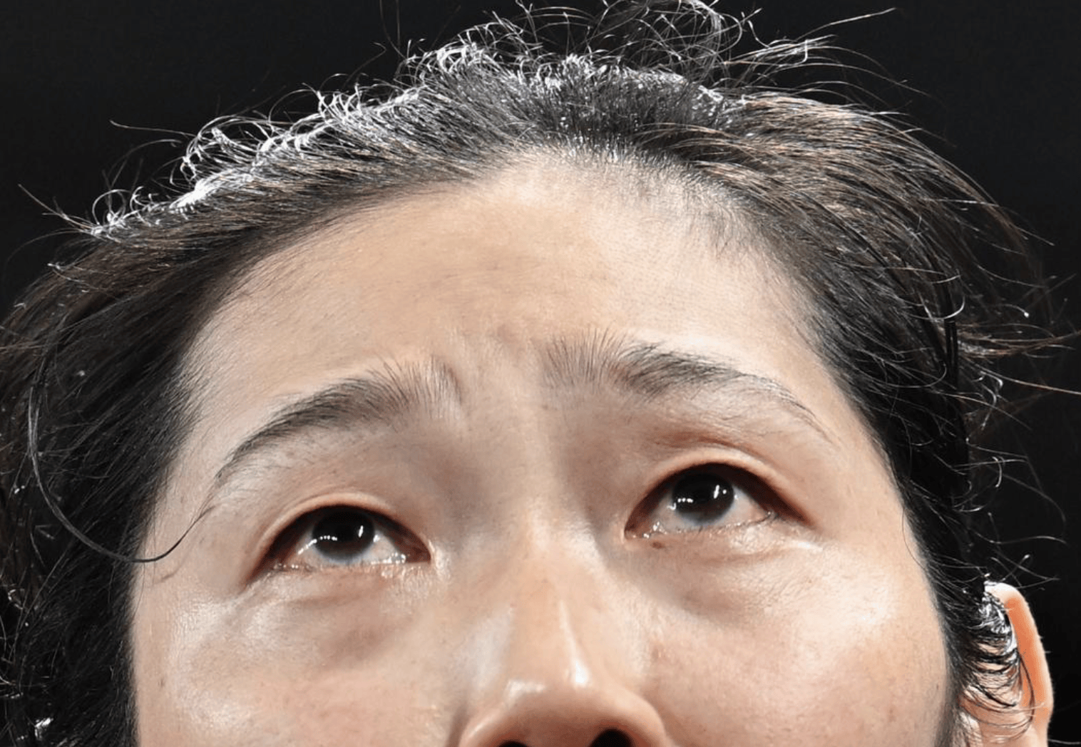 朱婷打出重返巅峰的表现,12扣5中1拦全队最高分,发狠表情,让球迷为之