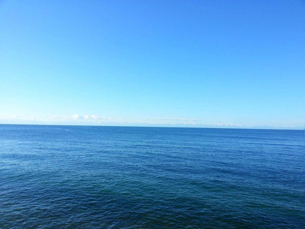 最深处1637米的贝加尔湖,年产鱼30亿斤!湖里最大的鱼有多大?