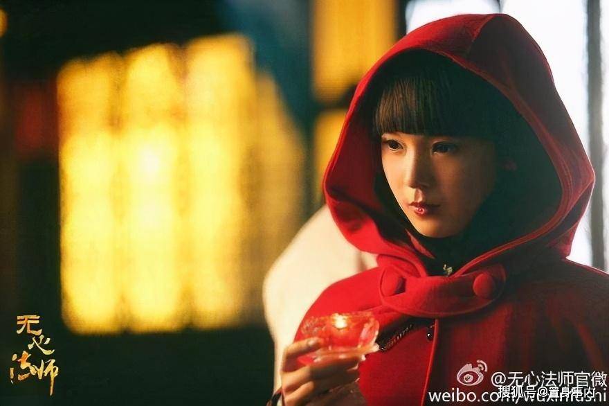 女扮男装竟然能这么丑,不应该是清秀小公子么?_眼睛_唐嫣扮_陈瑶