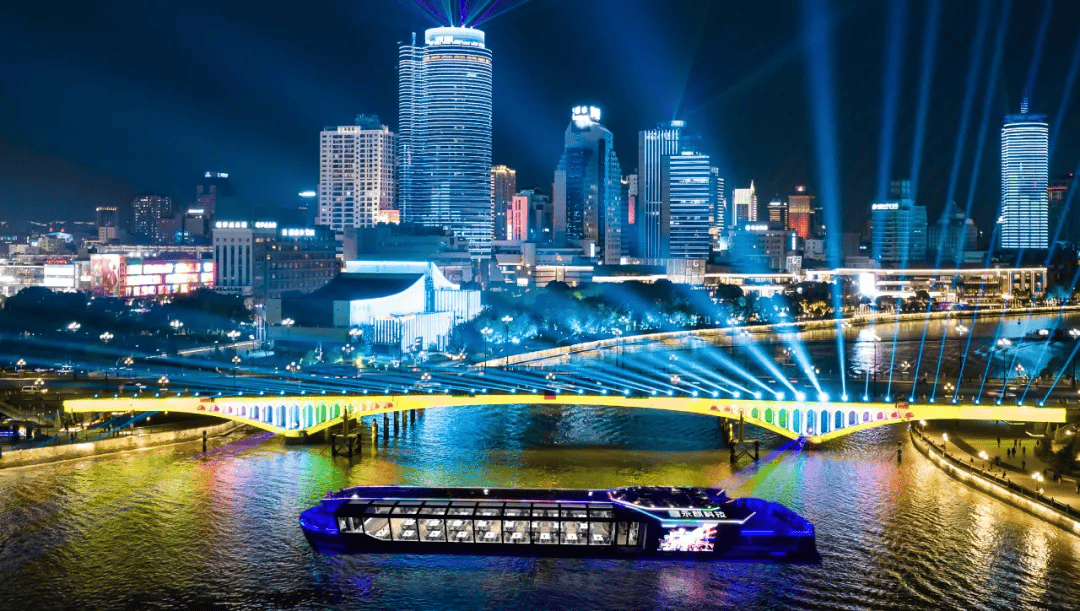 荣誉冠名 闪耀三江|"永麒科技"号璀璨启航 宁波三江夜游添新彩