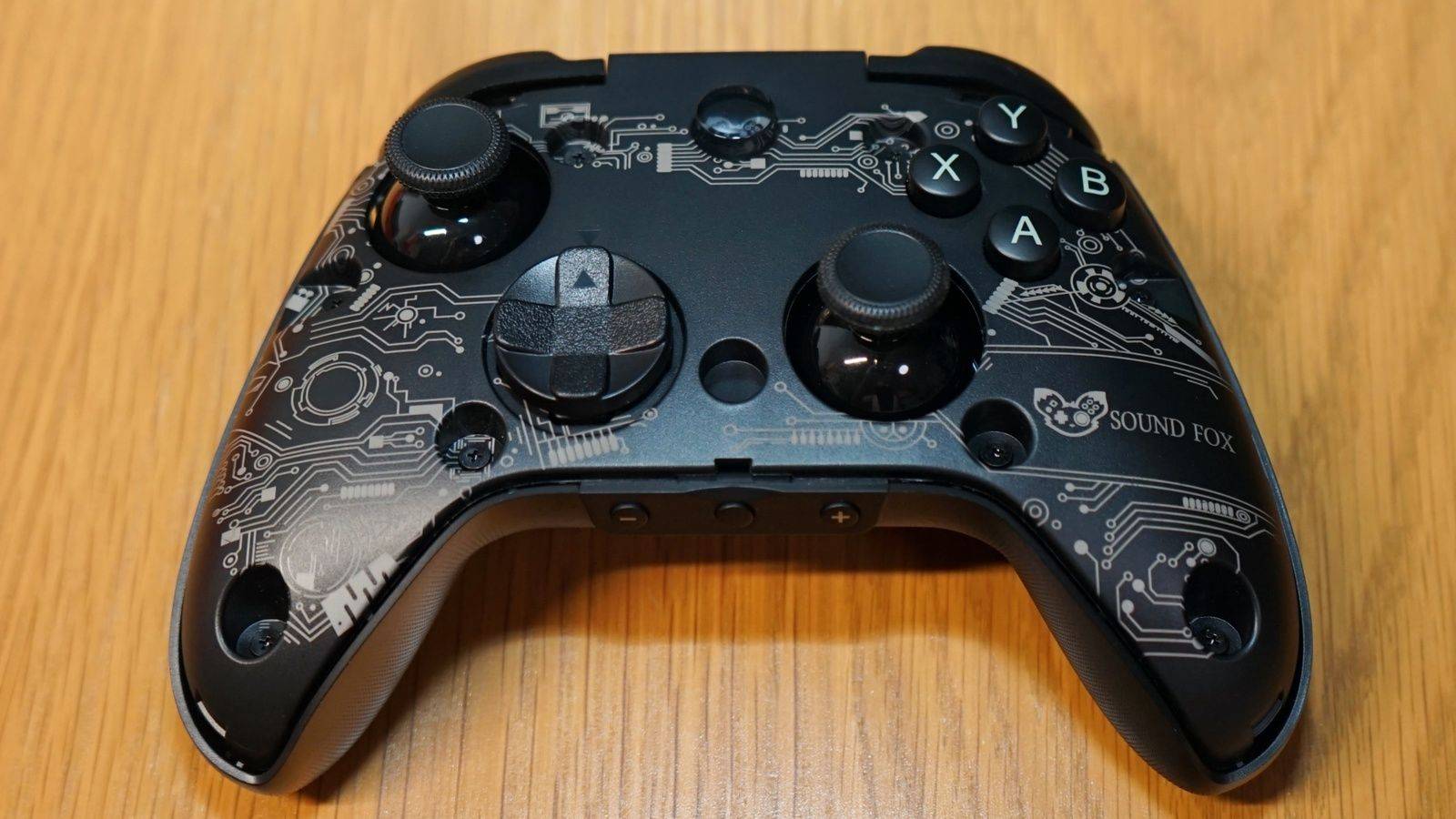 握紧奕狐狩猎游戏手柄重走西游!_按键_面板_蓝牙