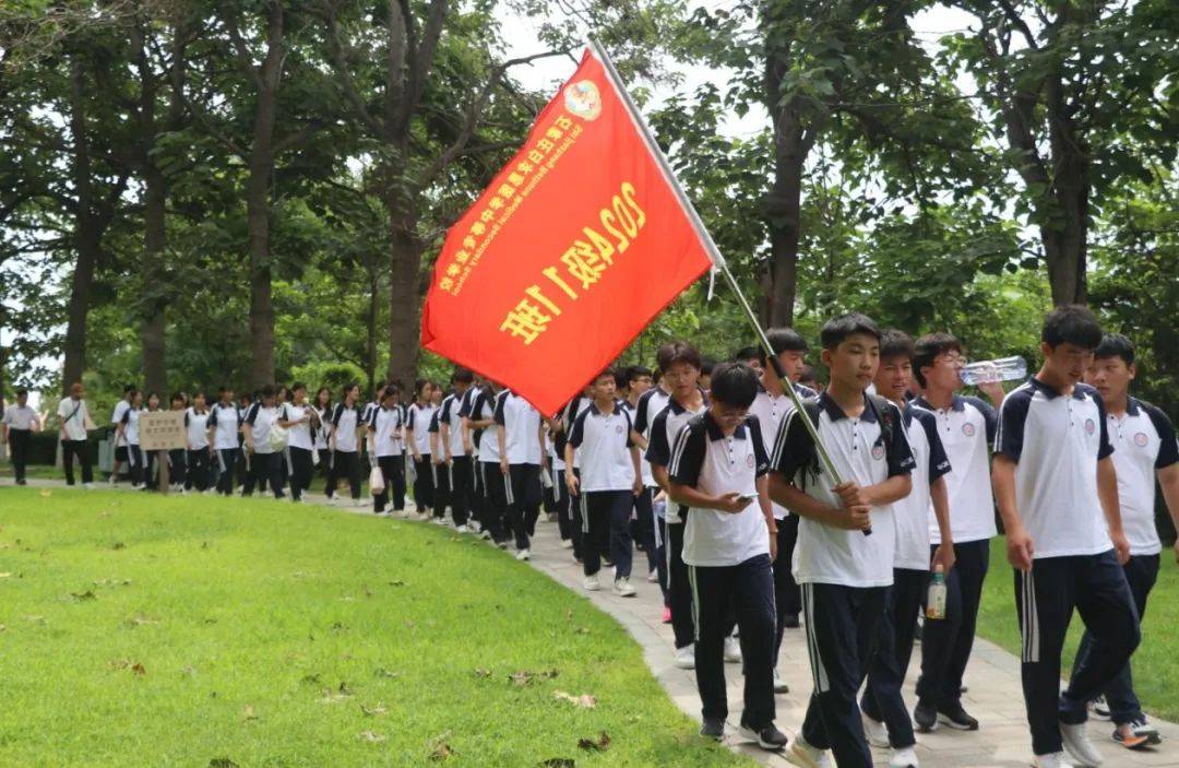 石家庄白求恩医学中等专业学校-发扬红色传统 凝聚精神力量