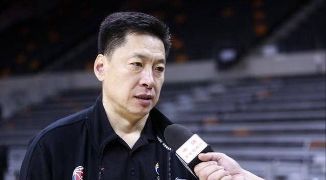 李春江重返cba!61岁老将新任山西男篮顾问,杜锋送上祝福