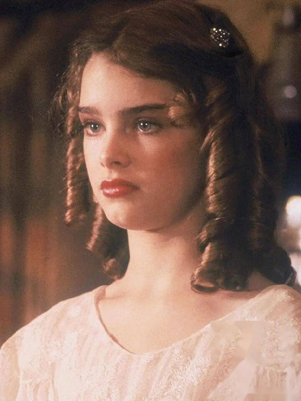 波姬小丝惊艳写真,性感女神再度引爆视觉冲击!