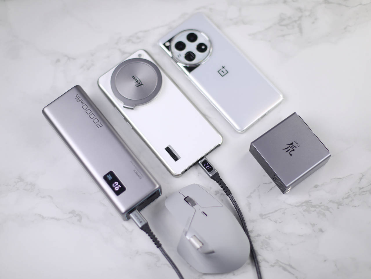 告别充电焦虑，迎接数显快充新时代！威宝100W数显快充线体验