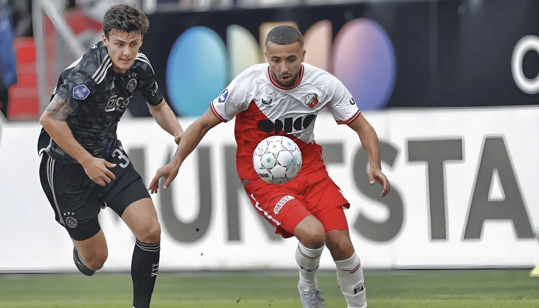 的解放者杯对决备受瞩目,两队都希望在南美解放者杯中取得好成绩