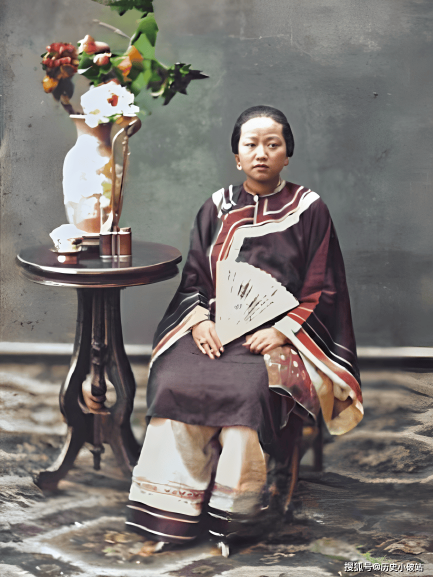 清末上色老照片:广州小脚女子;载洵出访德国;载涛参观西点军校