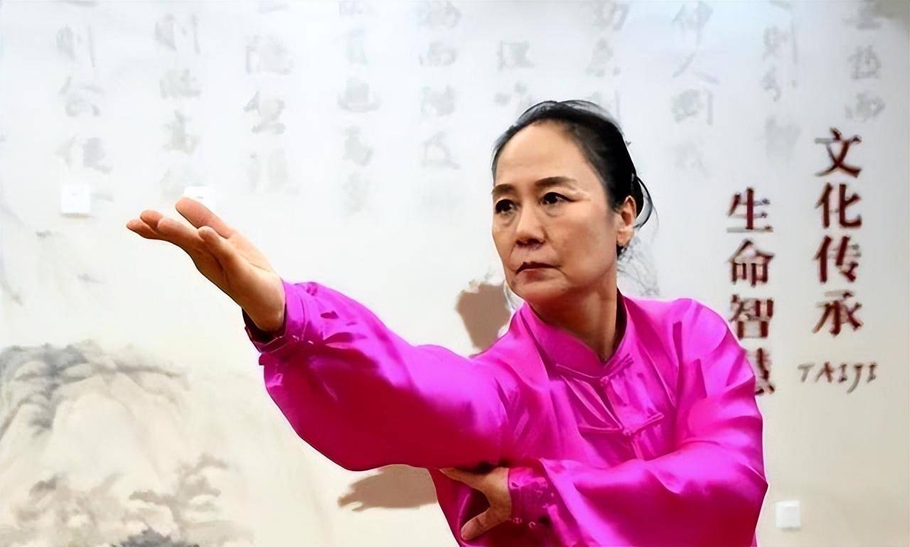 戈春艳和她拍武打戏都是真打24岁演武林志走红