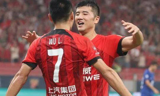 李帅入选国家队的争议:记者呼吁他成为国足左后卫首选!_搜狐网