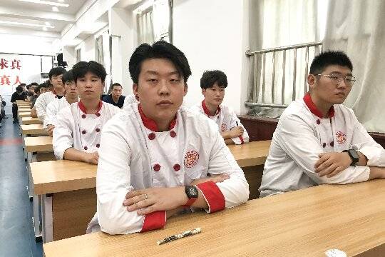 山东蓝翔技师学院举行2024年上半年助学金发放宣讲会