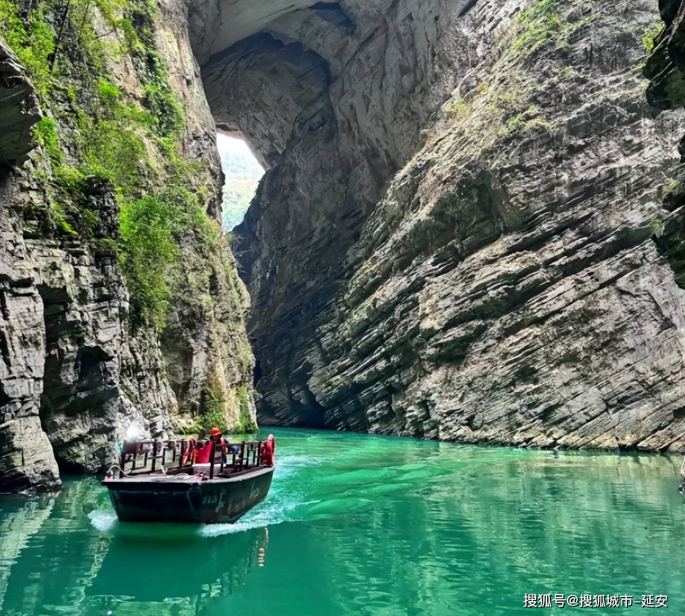 带爸妈去重庆旅游攻略,重庆跟团四日游仙女山乌江画廊景点攻略